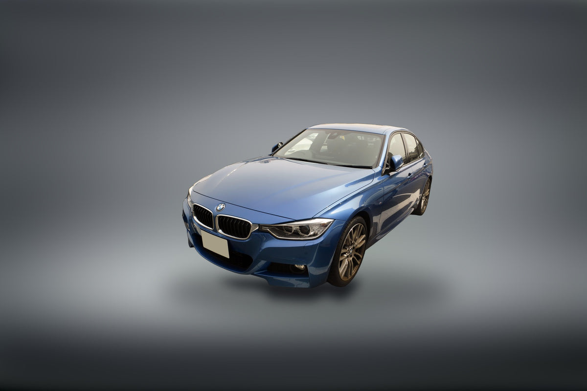 BMW 3 Series saloon in blue