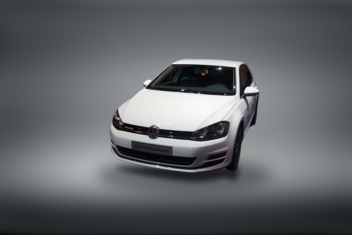 Volkswagen Golf Mk7 in white